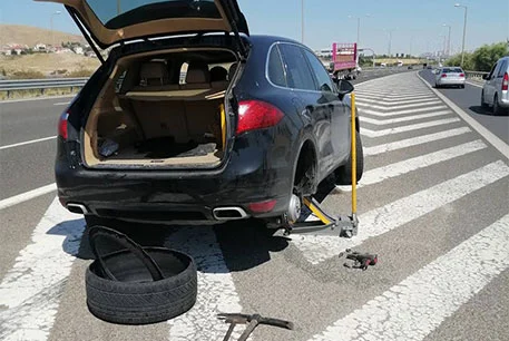 lastik araba çevre yolu